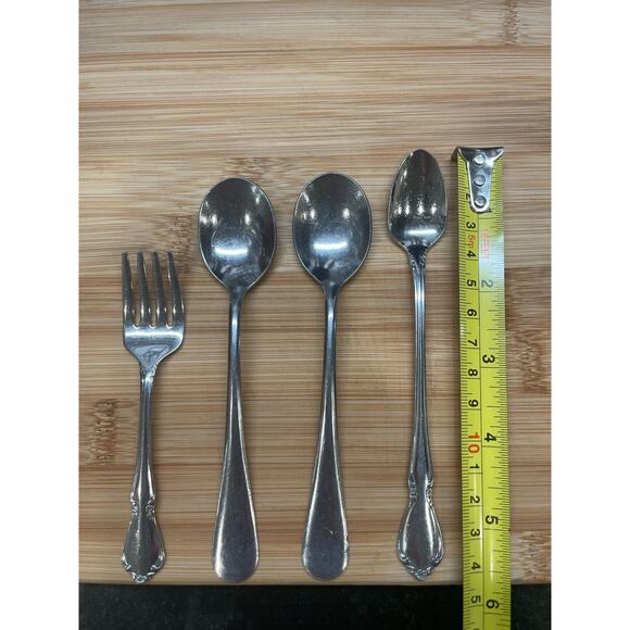 VTG  Raggedy Ann and Andy Bowl set with SS Utensils - Picture 7 of 14